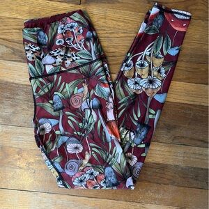 Fun Gal Botanical Leggings Yoga Democracy Mushrooms Snails Moths